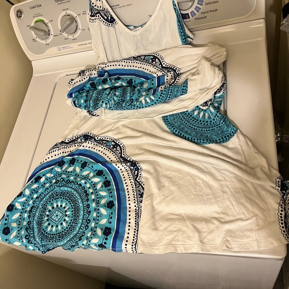 Lacana White and Blue Patterned Sleeveless Dress - Picture 4 of 9